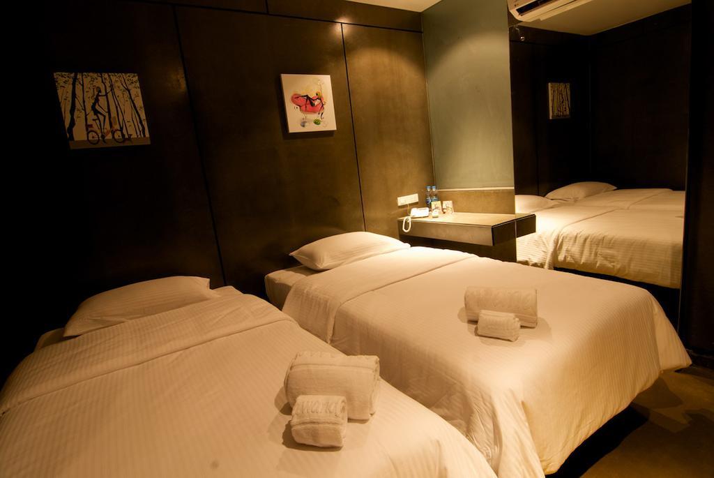 Hotel Justbeds Bangkok Zimmer foto