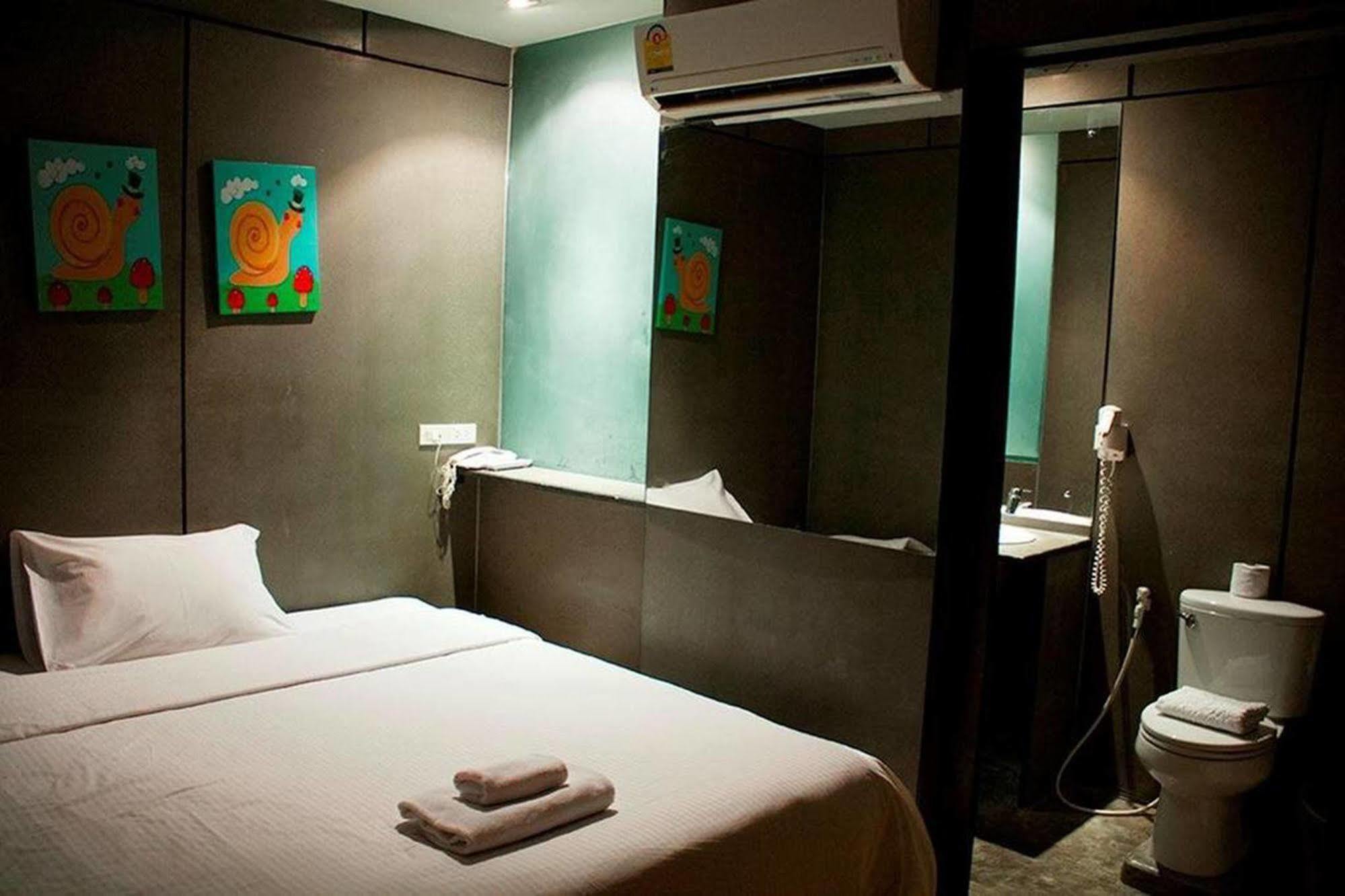 Hotel Justbeds Bangkok Exterior foto