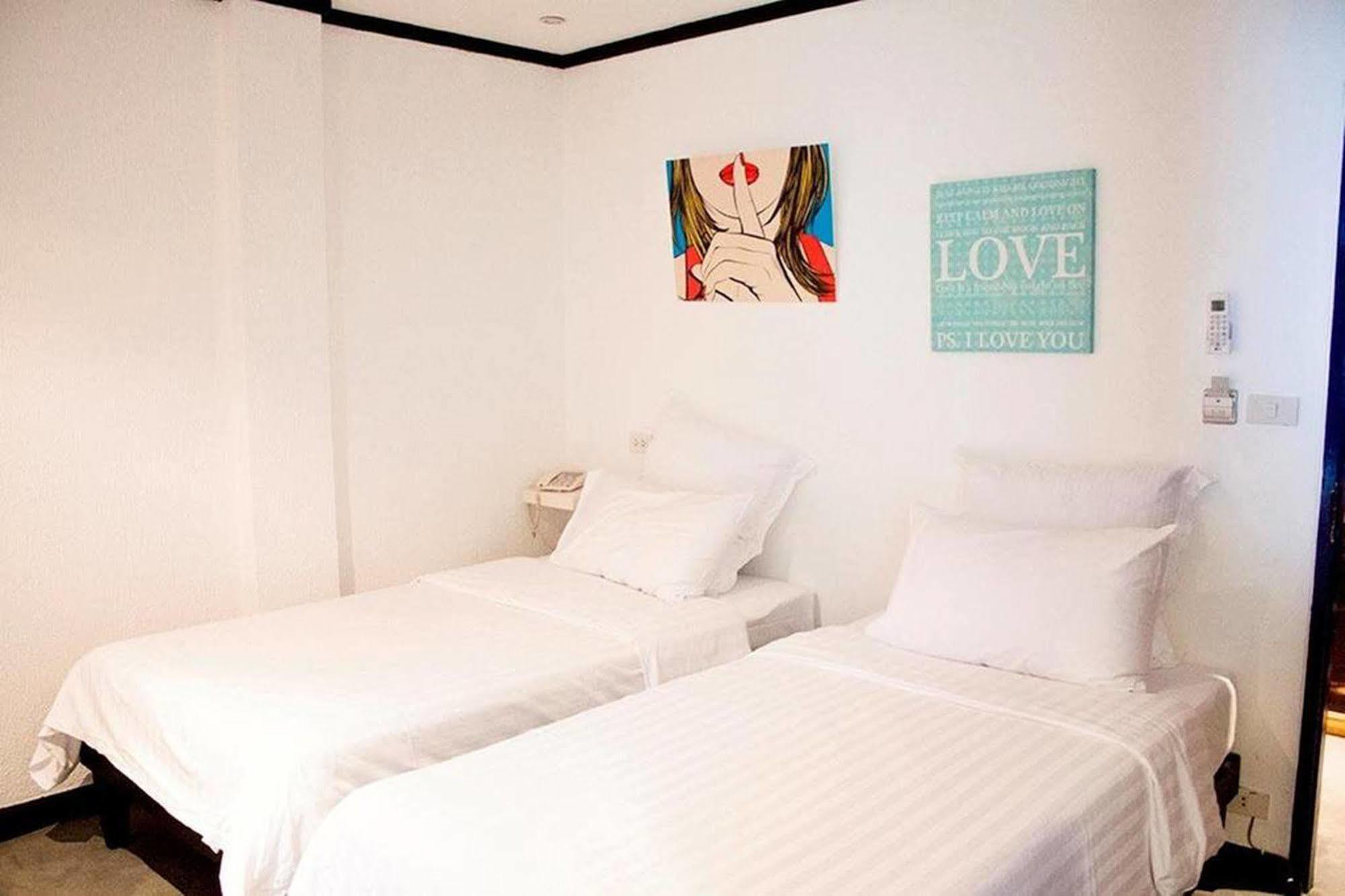 Hotel Justbeds Bangkok Exterior foto