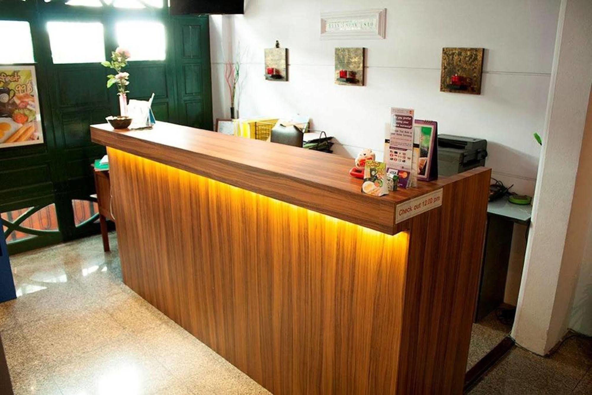 Hotel Justbeds Bangkok Exterior foto