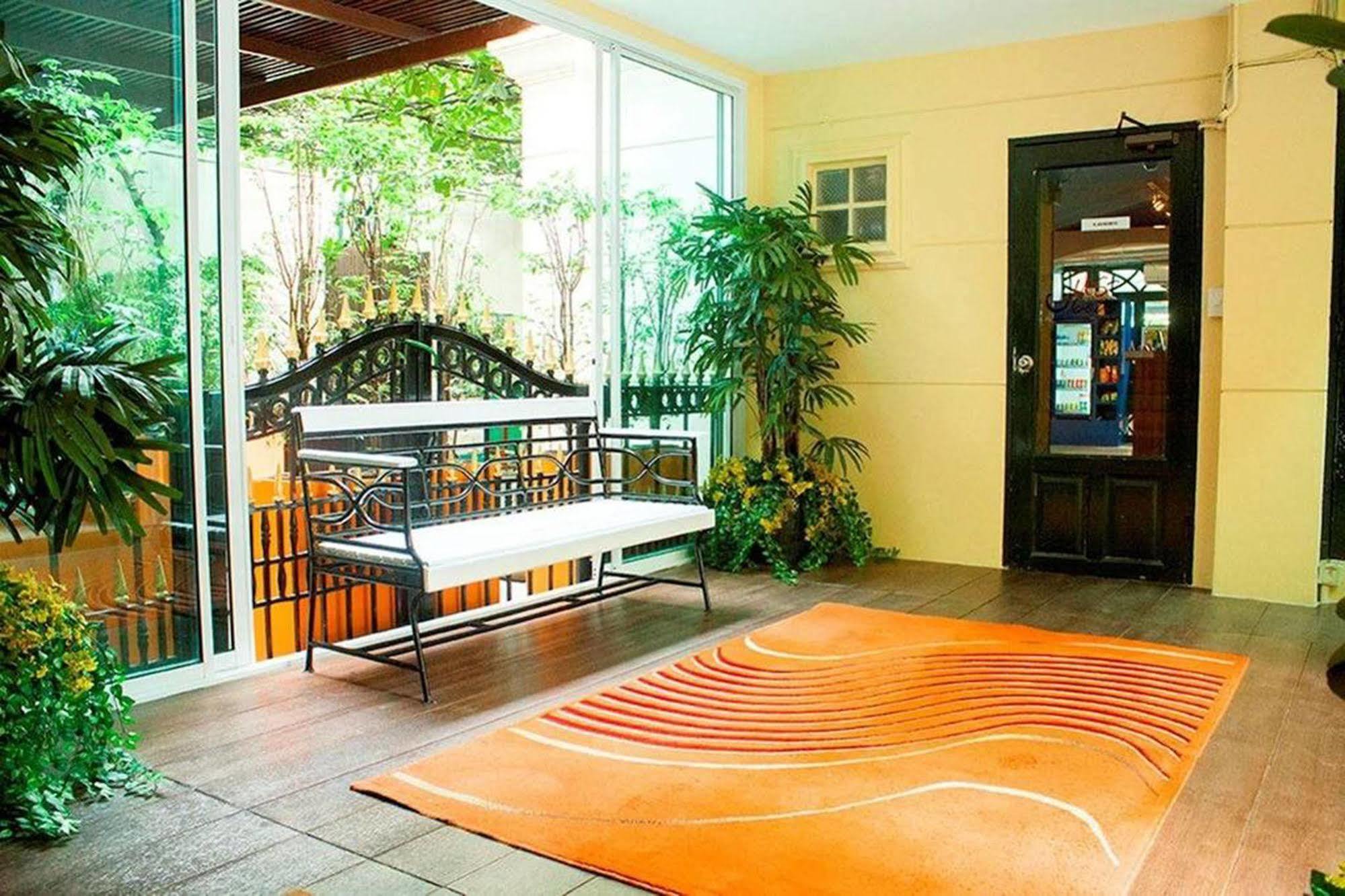 Hotel Justbeds Bangkok Exterior foto